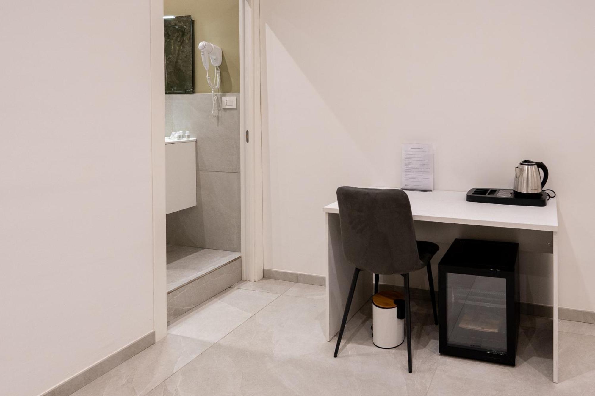 Suites Gaudioso Napoli Center Extérieur photo
