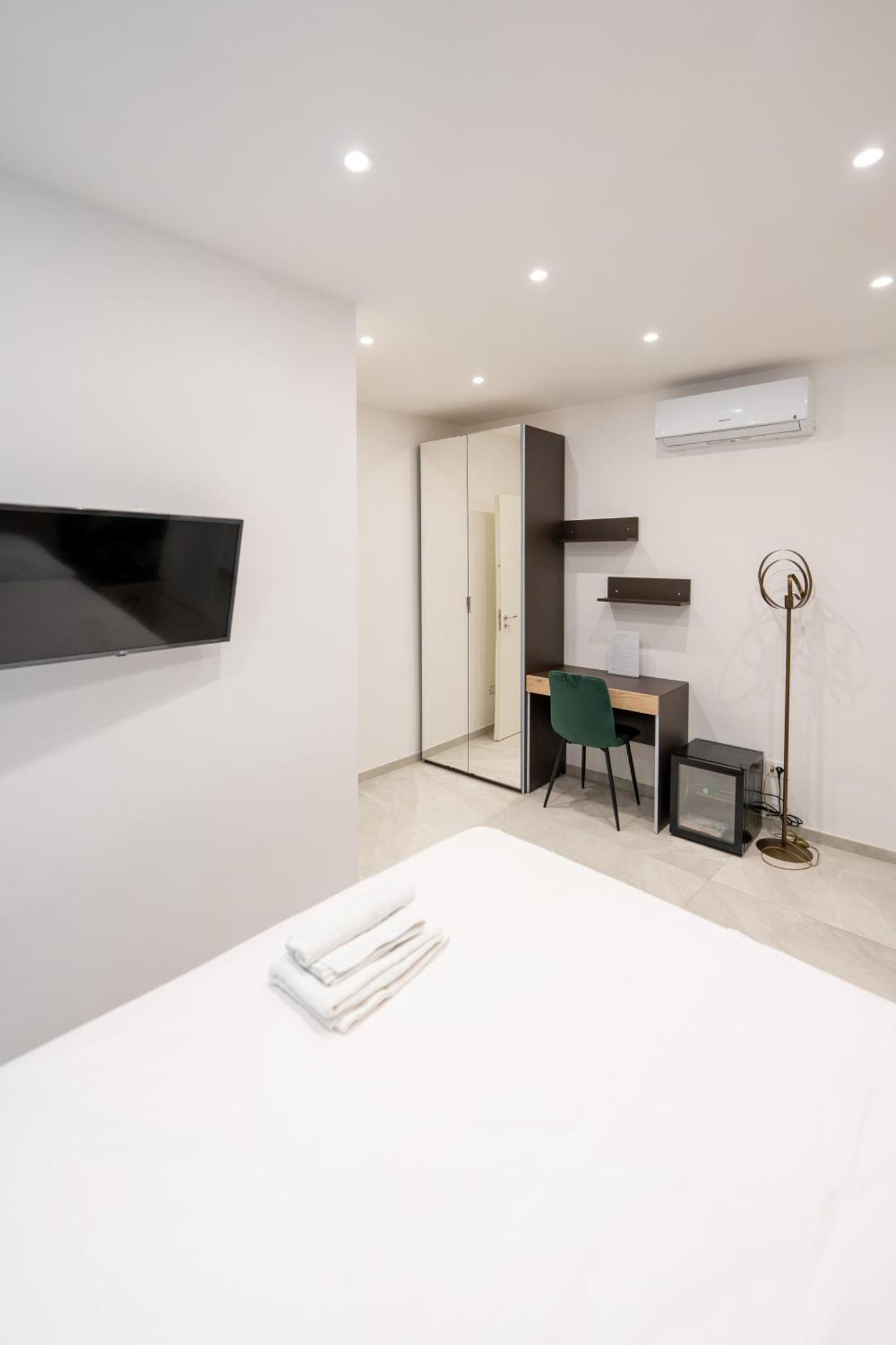 Suites Gaudioso Napoli Center Extérieur photo