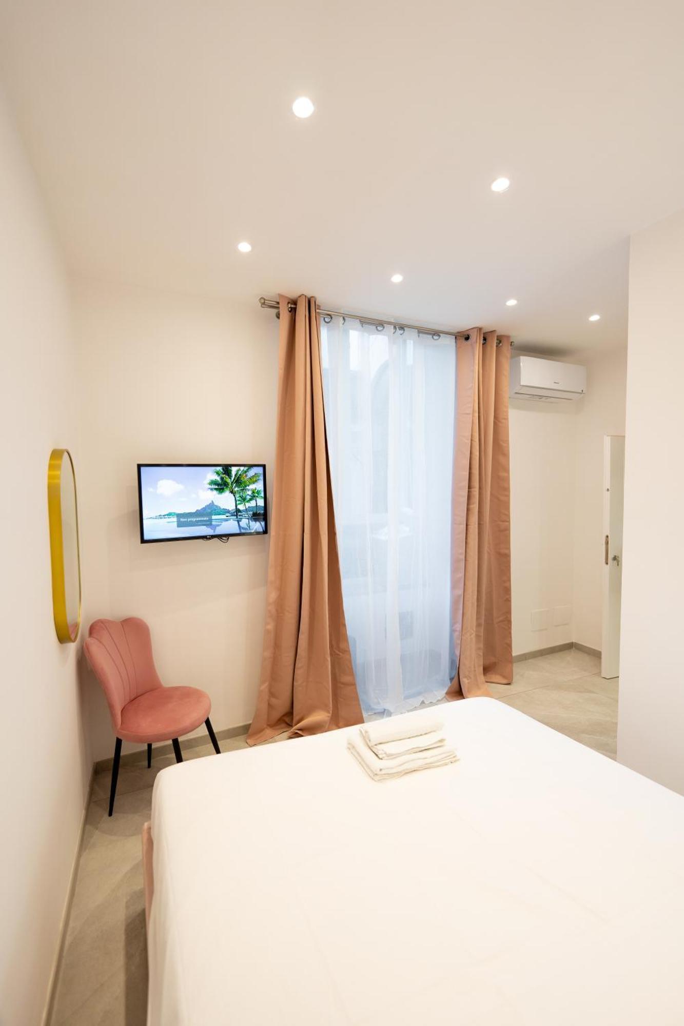 Suites Gaudioso Napoli Center Extérieur photo