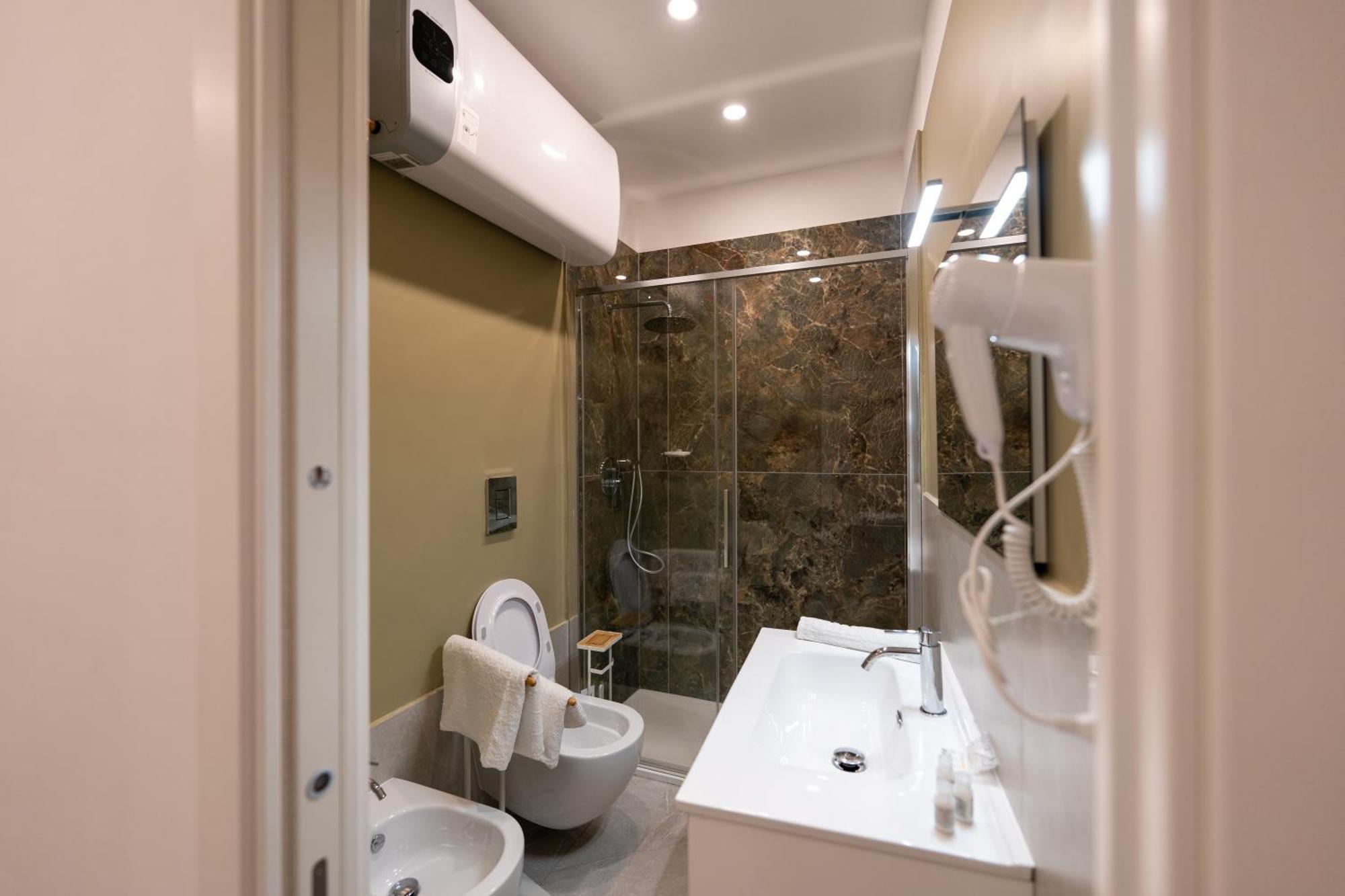 Suites Gaudioso Napoli Center Extérieur photo